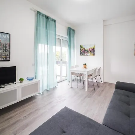 Centro 2 + Posto Auto Milano Marittima