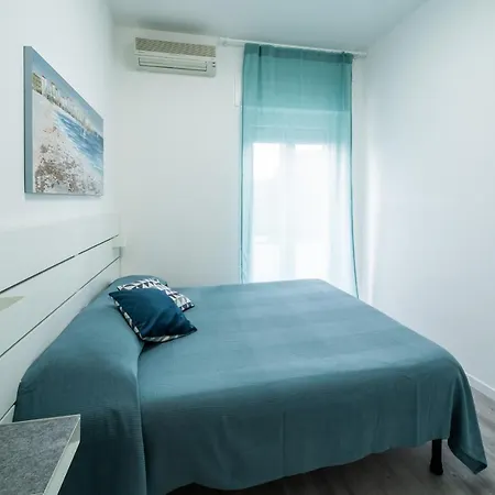 Centro 2 + Posto Auto Lägenhet Milano Marittima